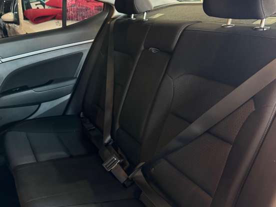 HYUNDAI-ELANTRA-2.0 16V FLEX 4P AUTOMÁTICO HYUNDAI-ELANTRA-2016