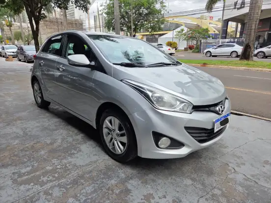 HYUNDAI-HB20-2015