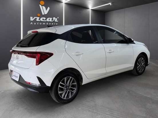 HYUNDAI-HB20-2023