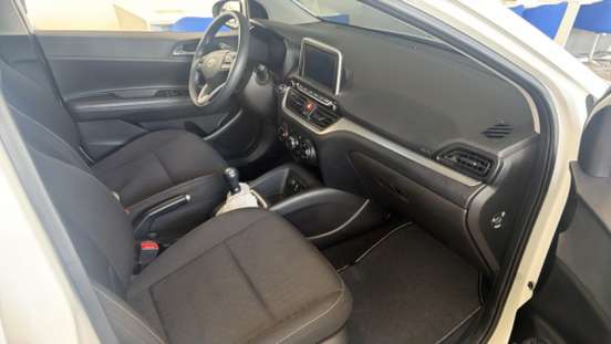 HYUNDAI-HB20-2024
