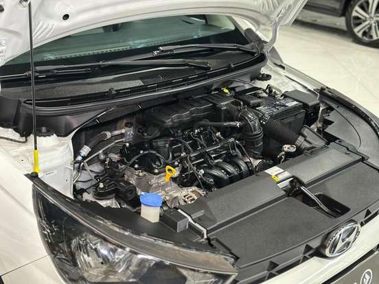 HYUNDAI-HB20-2023