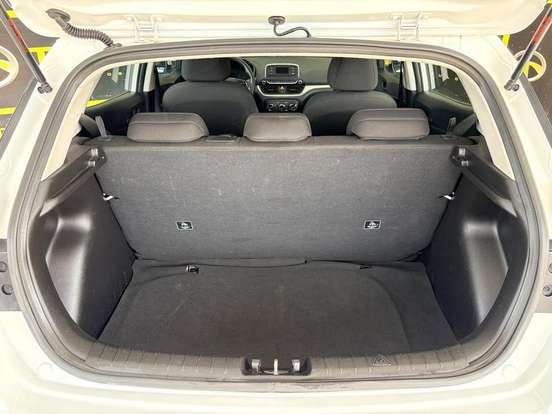 HYUNDAI-HB20-2023