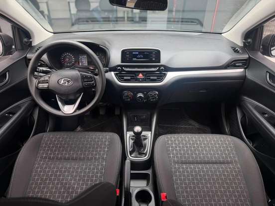 HYUNDAI-HB20-2024