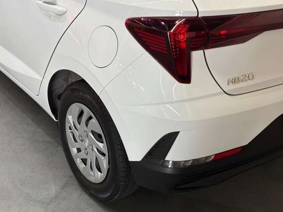 HYUNDAI-HB20-2024