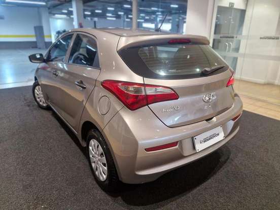 HYUNDAI-HB20-1.0 COMFORT 12V FLEX 4P MANUAL HYUNDAI-HB20-2017