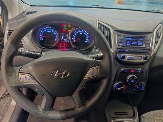 HYUNDAI-HB20-2017