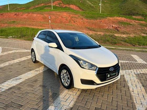HYUNDAI HB20 1.0 COMFORT 12V FLEX 4P MANUAL