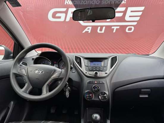 HYUNDAI-HB20-2013