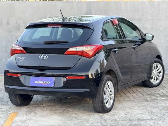HYUNDAI-HB20-2017