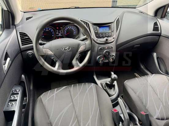 HYUNDAI-HB20-1.0 COMFORT STYLE 12V FLEX 4P MANUAL HYUNDAI-HB20-2013