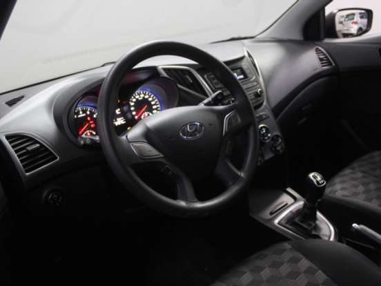 HYUNDAI-HB20-1.6 COMFORT PLUS 16V FLEX 4P MANUAL HYUNDAI-HB20-2018