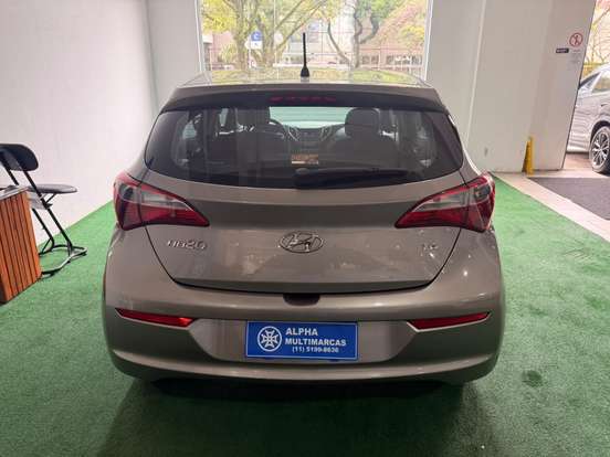 HYUNDAI-HB20-2017