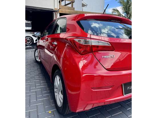 HYUNDAI-HB20-2015