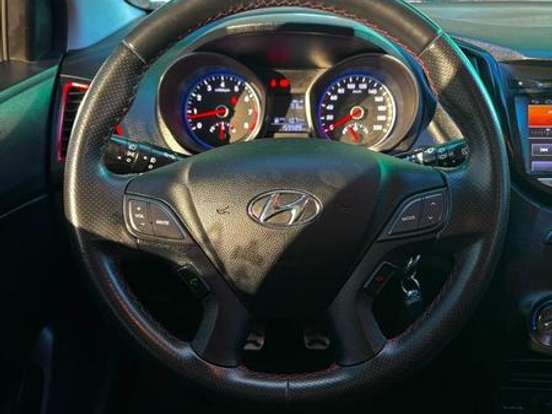 HYUNDAI-HB20-1.6 R SPEC 16V FLEX 4P MANUAL HYUNDAI-HB20-2016