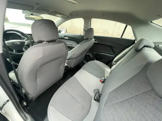 HYUNDAI-HB20S-2016
