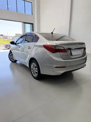 HYUNDAI-HB20S-2017