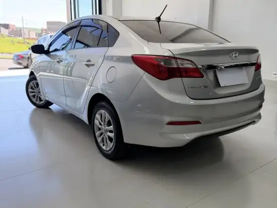 HYUNDAI-HB20S-1.6 COMFORT PLUS 16V FLEX 4P AUTOMÁTICO HYUNDAI-HB20S-2017