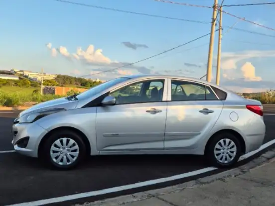 HYUNDAI-HB20S-1.6 COMFORT STYLE 16V FLEX 4P MANUAL HYUNDAI-HB20S-2013