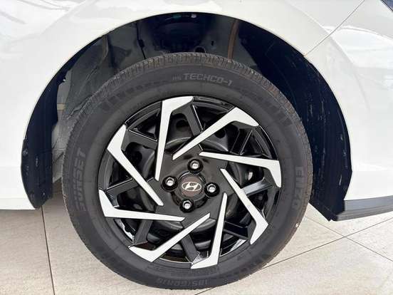 HYUNDAI-HB20S-1.0 12V FLEX COMFORT PLUS MANUAL HYUNDAI-HB20S-2023