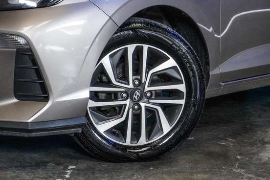HYUNDAI-HB20S-2023