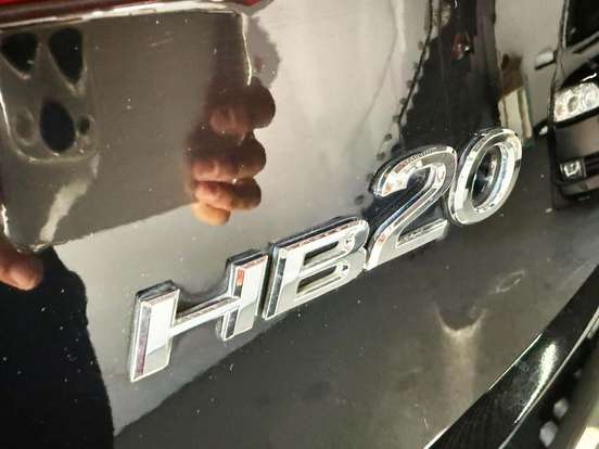HYUNDAI-HB20S-2017