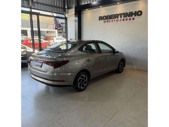 HYUNDAI-HB20S-2023