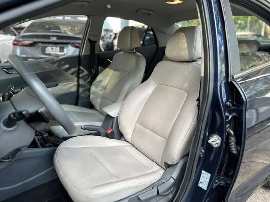 HYUNDAI-HB20S-1.0 TGDI FLEX PLATINUM PLUS AUTOMÁTICO HYUNDAI-HB20S-2023