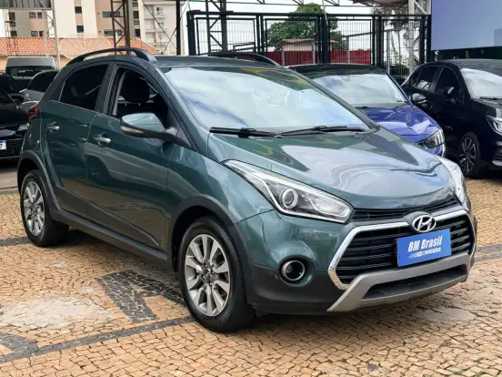 HYUNDAI-HB20X-1.6 16V PREMIUM FLEX 4P AUTOMÁTICO HYUNDAI-HB20X-2016