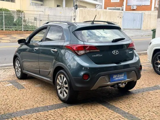 HYUNDAI-HB20X-1.6 16V PREMIUM FLEX 4P AUTOMÁTICO HYUNDAI-HB20X-2016