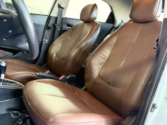 HYUNDAI-HB20X-1.6 16V PREMIUM FLEX 4P AUTOMÁTICO HYUNDAI-HB20X-2015