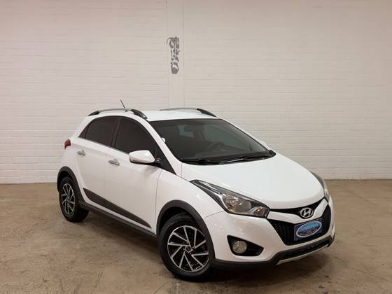 HYUNDAI HB20X 1.6 16V PREMIUM FLEX 4P AUTOMÁTICO