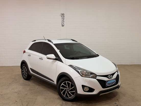 HYUNDAI-HB20X-2014