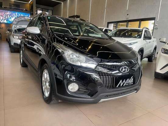 HYUNDAI-HB20X-1.6 16V PREMIUM FLEX 4P MANUAL HYUNDAI-HB20X-2013