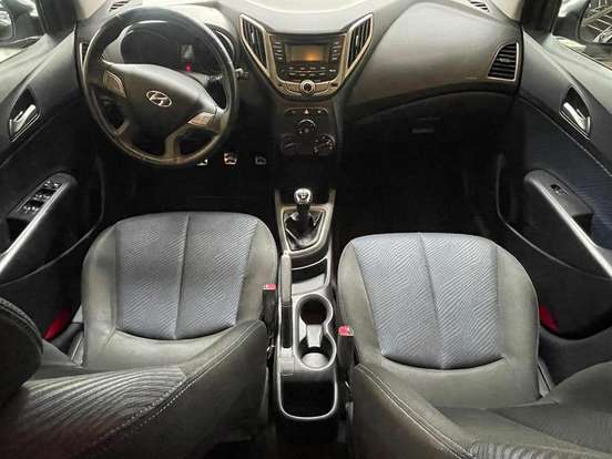 HYUNDAI-HB20X-1.6 16V PREMIUM FLEX 4P MANUAL HYUNDAI-HB20X-2013