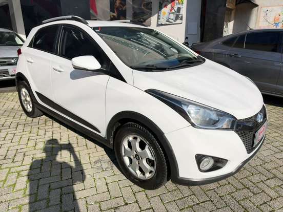 HYUNDAI-HB20X-1.6 16V STYLE FLEX 4P AUTOMÁTICO HYUNDAI-HB20X-2014