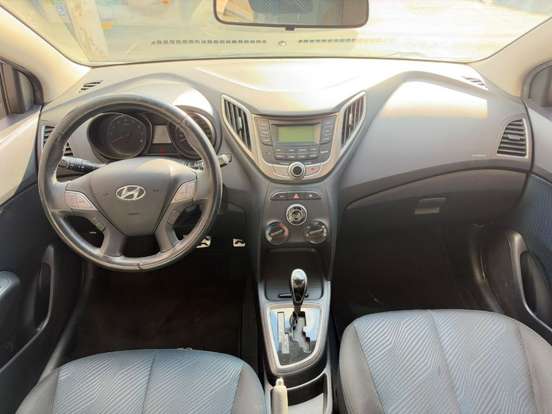 HYUNDAI-HB20X-1.6 16V STYLE FLEX 4P AUTOMÁTICO HYUNDAI-HB20X-2014