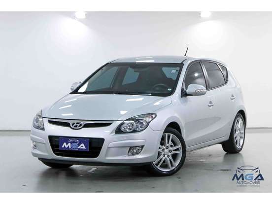 HYUNDAI-I30-2.0 MPFI GLS 16V GASOLINA 4P AUTOMÁTICO HYUNDAI-I30-2011