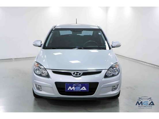 HYUNDAI-I30-2.0 MPFI GLS 16V GASOLINA 4P AUTOMÁTICO HYUNDAI-I30-2011
