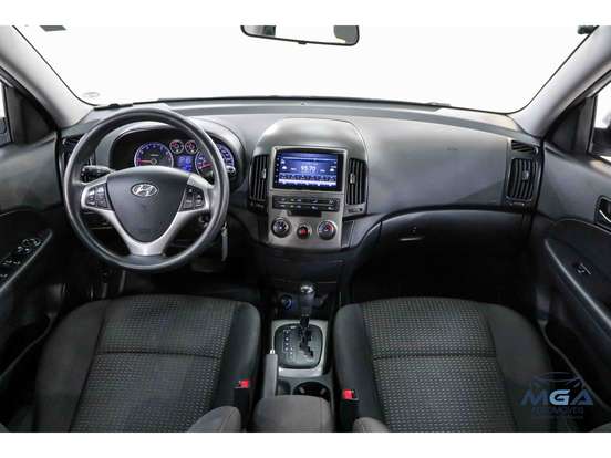 HYUNDAI-I30-2011
