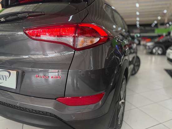 HYUNDAI-TUCSON-2021