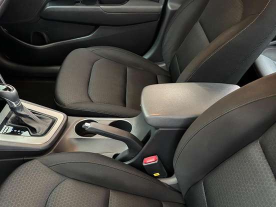 HYUNDAI-ELANTRA-2.0 16V FLEX 4P AUTOMÁTICO HYUNDAI-ELANTRA-2016