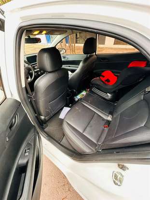 HYUNDAI-HB20-2020