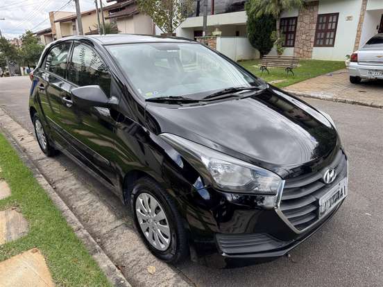 HYUNDAI-HB20-2017