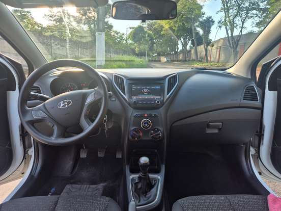 HYUNDAI-HB20-2019