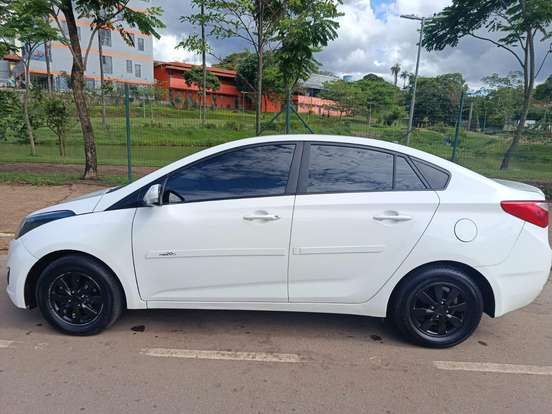 HYUNDAI-HB20S-1.6 COMFORT STYLE 16V FLEX 4P AUTOMÁTICO HYUNDAI-HB20S-2013