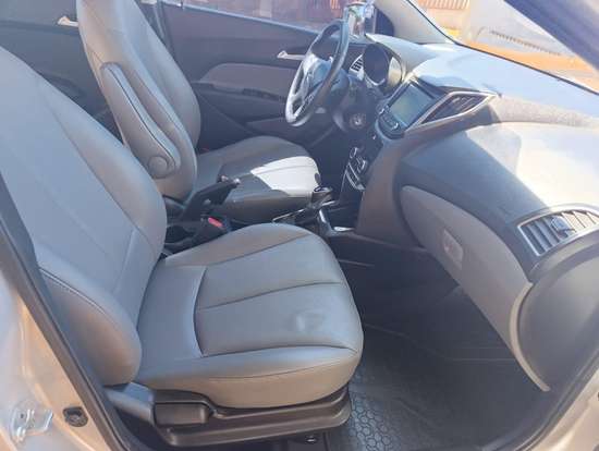 HYUNDAI-HB20S-1.6 PREMIUM 16V FLEX 4P AUTOMÁTICO HYUNDAI-HB20S-2017