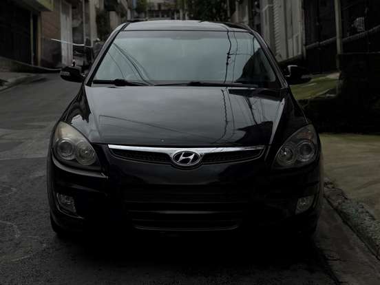 HYUNDAI-I30-2.0 MPFI GLS 16V GASOLINA 4P AUTOMÁTICO HYUNDAI-I30-2011