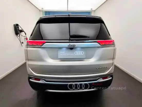 JEEP-COMMANDER-2022