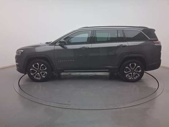 JEEP-COMMANDER-2023