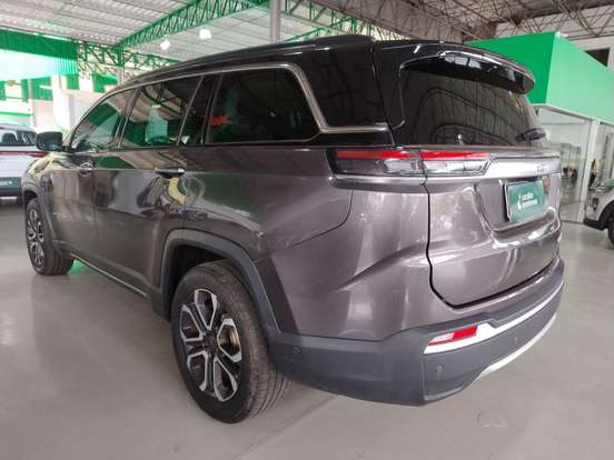 JEEP-COMMANDER-2024